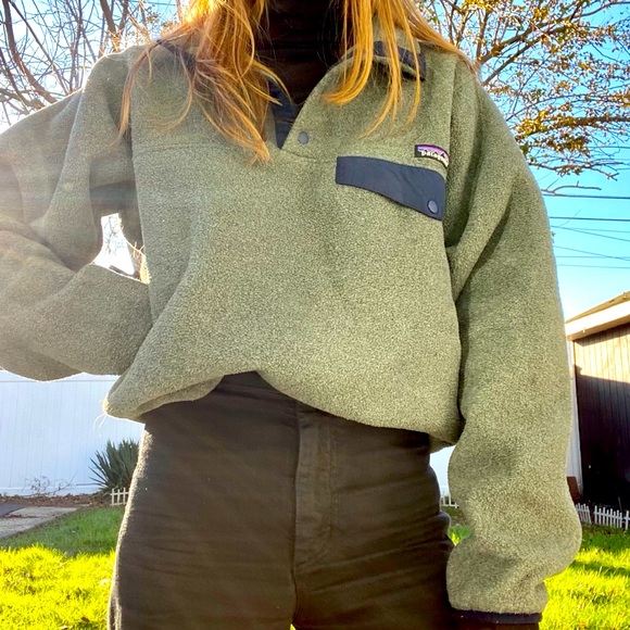 Patagonia Tops - ✨PATAGONIA✨  Synchilla Fleece Pullover ☁️